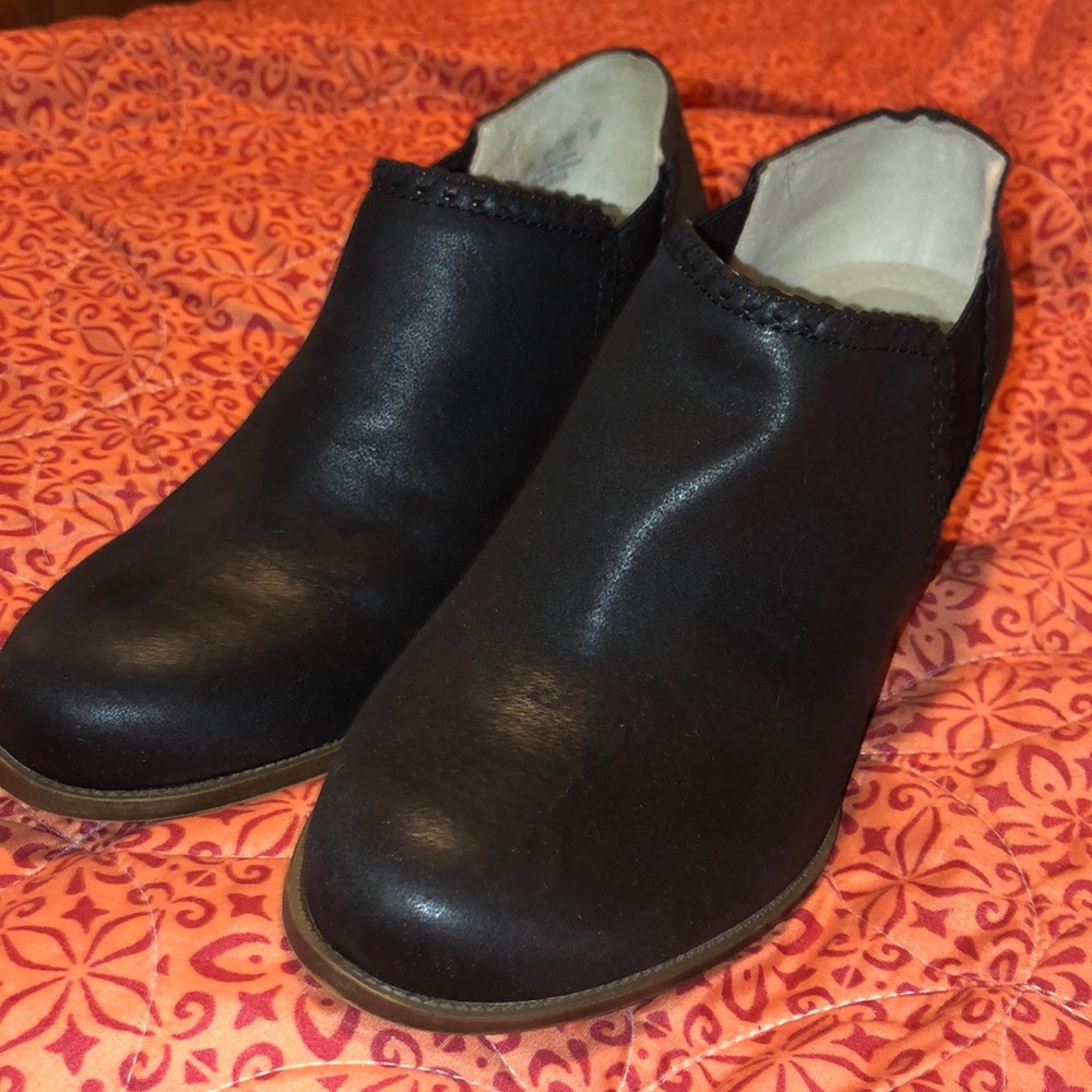 NEW LifeStride ankle boots Wide width